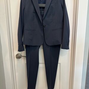Women’s Banana Republic Petite Navy Blue Suit - Italian Wool
